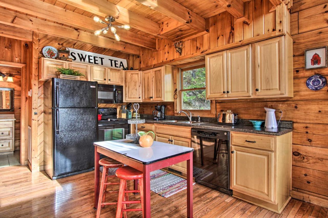 Pigeon Forge Scenic Solitude With Private Hot Tub! Экстерьер фото