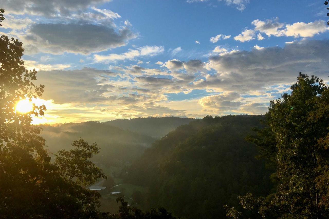 Pigeon Forge Scenic Solitude With Private Hot Tub! Экстерьер фото